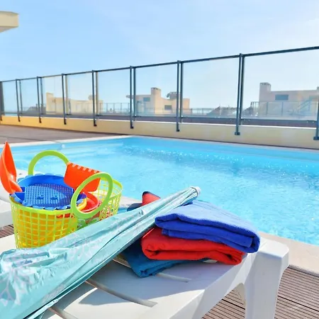 Floripes Luxury With Pool On Rooftop Διαμέρισμα Olhão