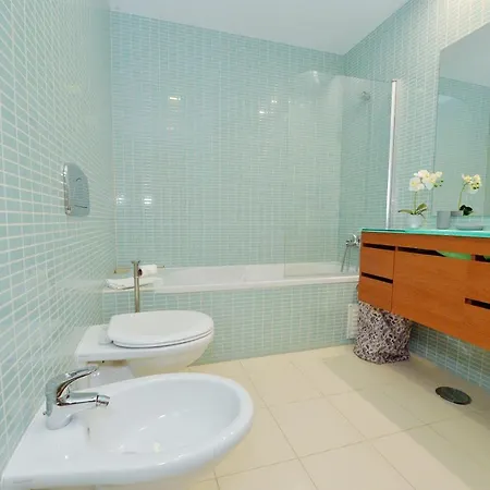 Floripes Luxury With Pool On Rooftop Appartement Olhão